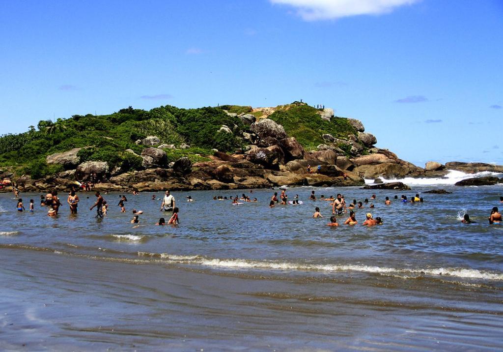 Casa Com Piscina , Churrasqueira, Wi-Fi, Em Rua De Areia A 1Km Da Praia, Bairro Sussegado, Proibido Uso De Som Extremamente Alto Ideal Para Descansar อิตันญาเอม ภายนอก รูปภาพ